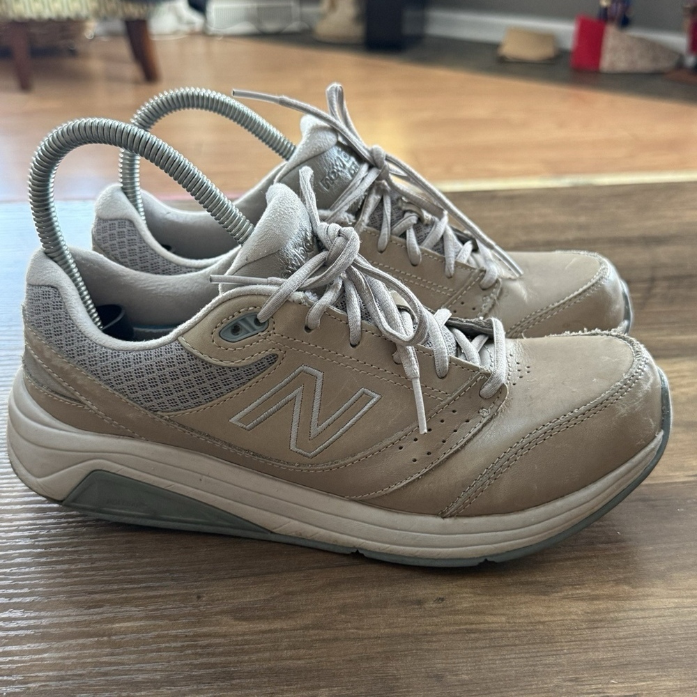 NEW BALANCE 928V3 Athletic Walking Shoe Gray Leather WW928GR3 Womens 10 2E Wide